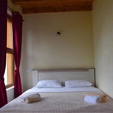 זבליאק Apartmani I Restoran Sljeme מראה חיצוני תמונה